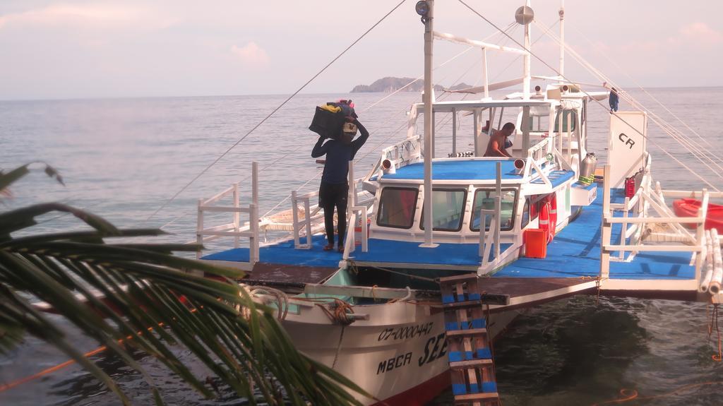 Wellbeach Dive Resort Zamboanguita  Exterior foto